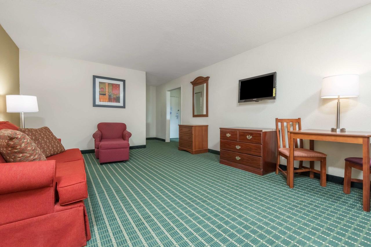 Baymont By Wyndham Kokomo - thumb 23