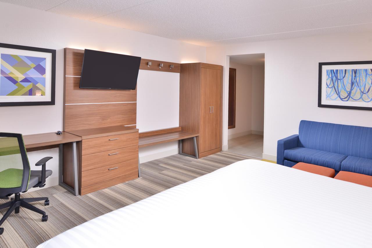 Holiday Inn Express Hotel & Suites Indianapolis Dtn-Conv Ctr Area - thumb 11
