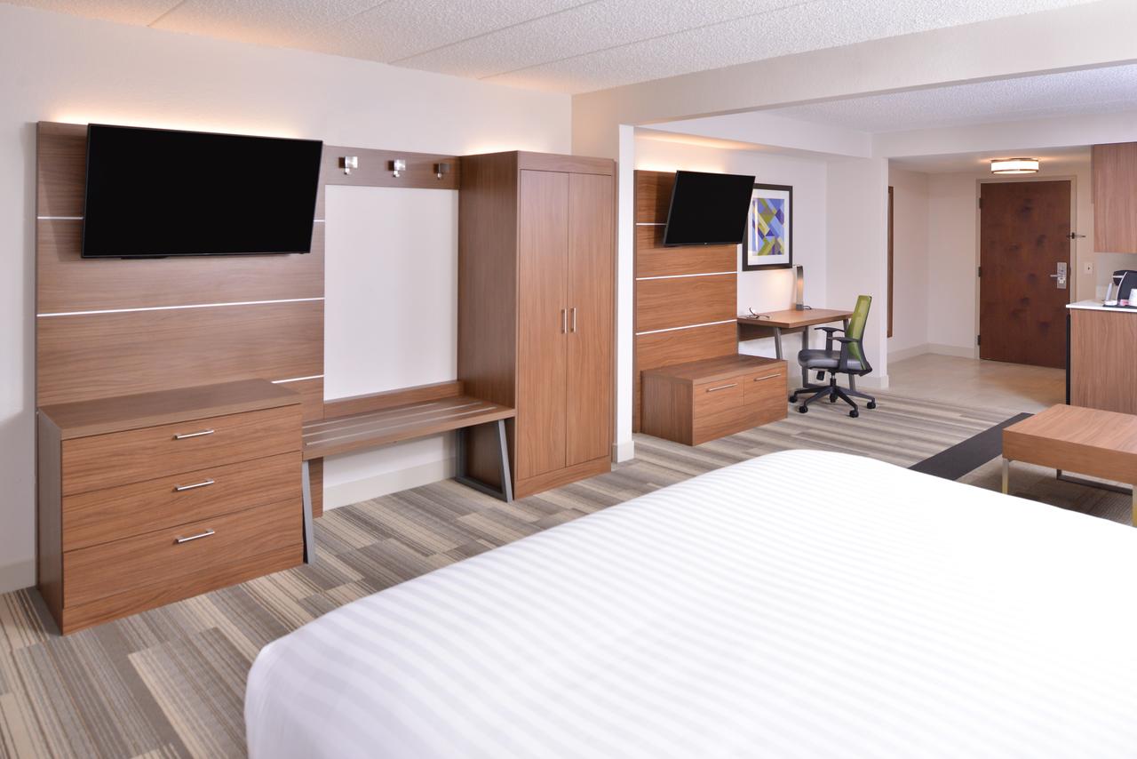 Holiday Inn Express Hotel & Suites Indianapolis Dtn-Conv Ctr Area - thumb 13