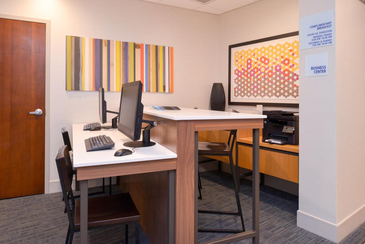 Holiday Inn Express Hotel & Suites Indianapolis Dtn-Conv Ctr Area - thumb 28