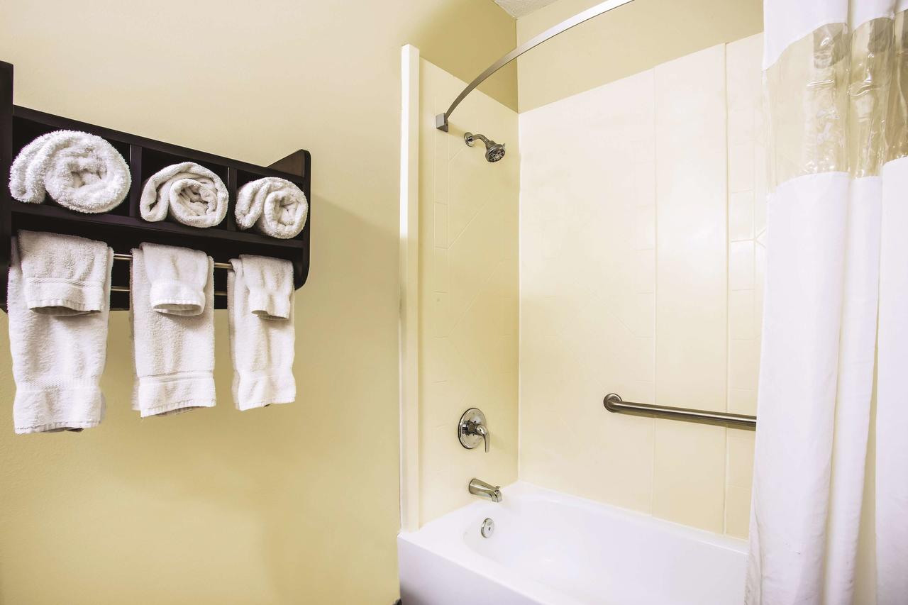 La Quinta By Wyndham Evansville - thumb 26