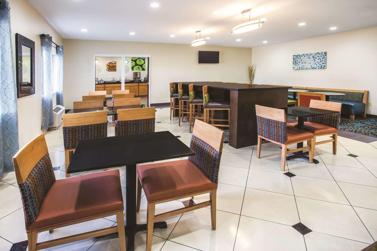 La Quinta By Wyndham Evansville - thumb 9