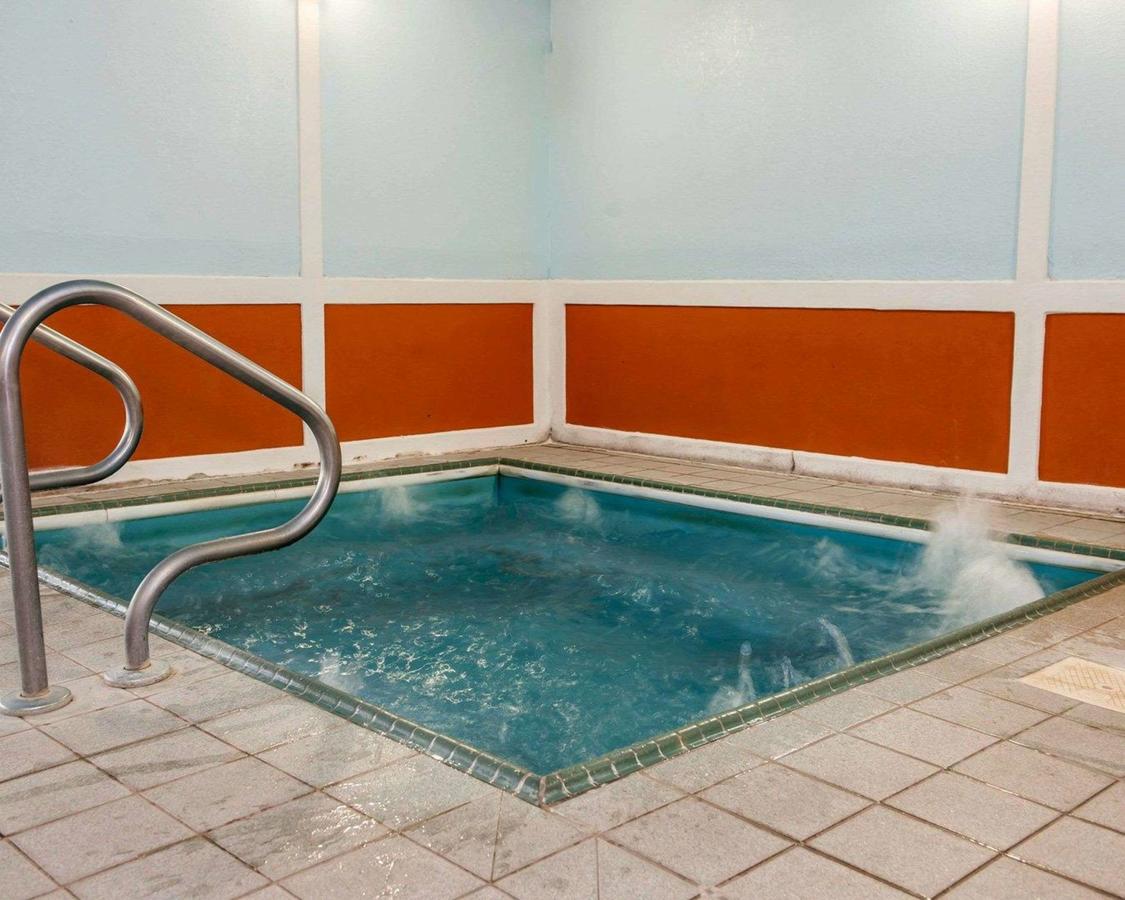 Comfort Inn Richmond I-70 - thumb 7