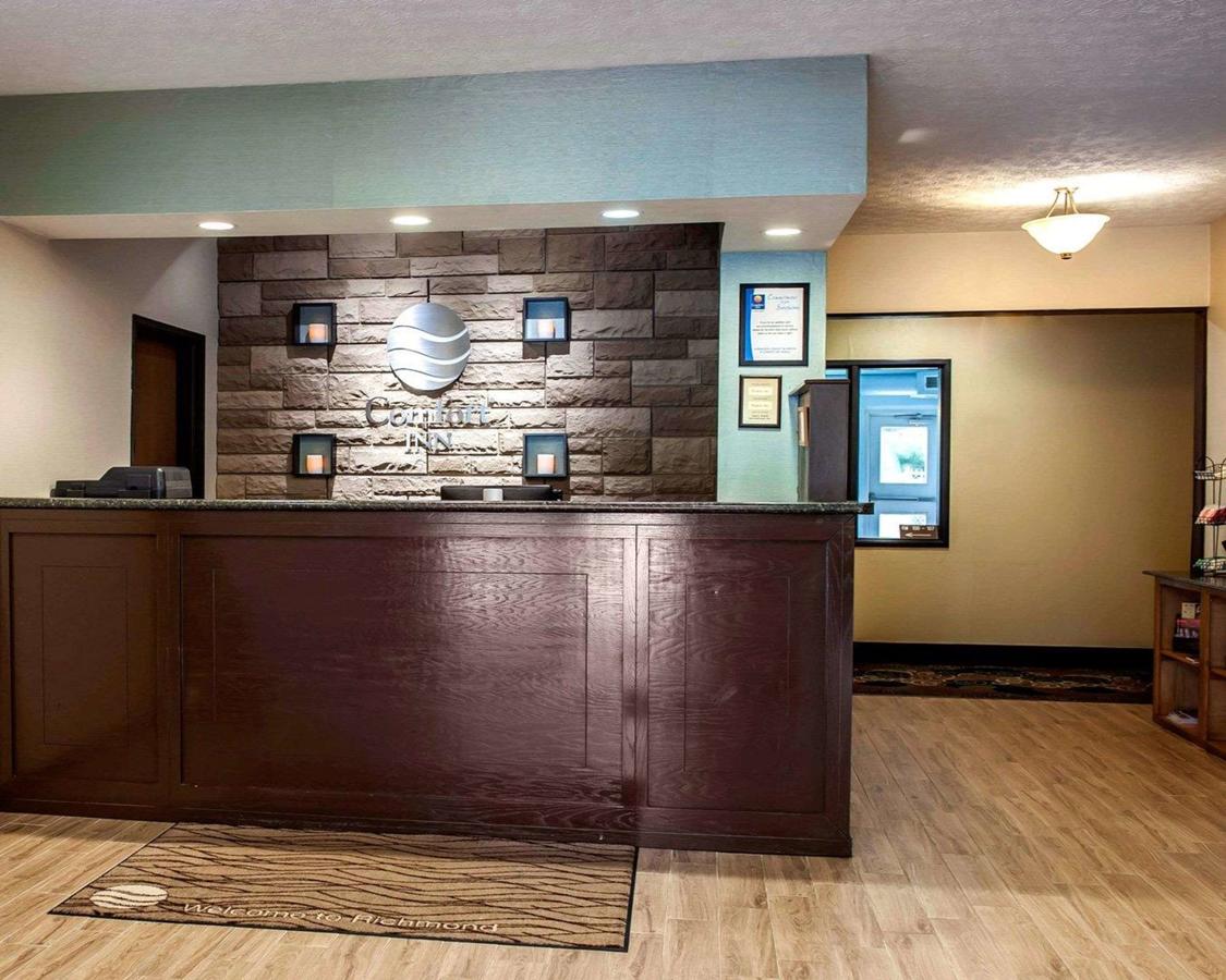 Comfort Inn Richmond I-70 - thumb 8