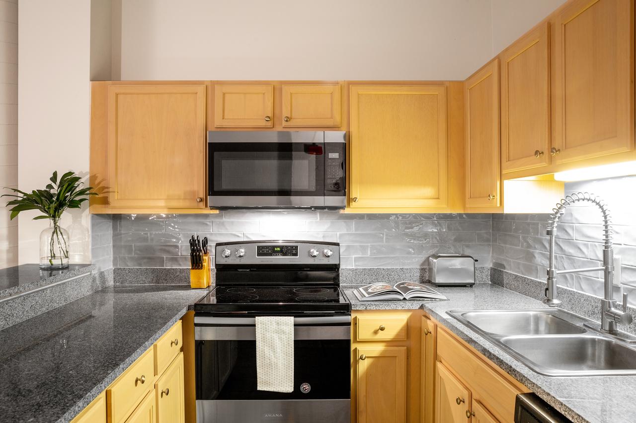 Stay Alfred At The Block - thumb 5