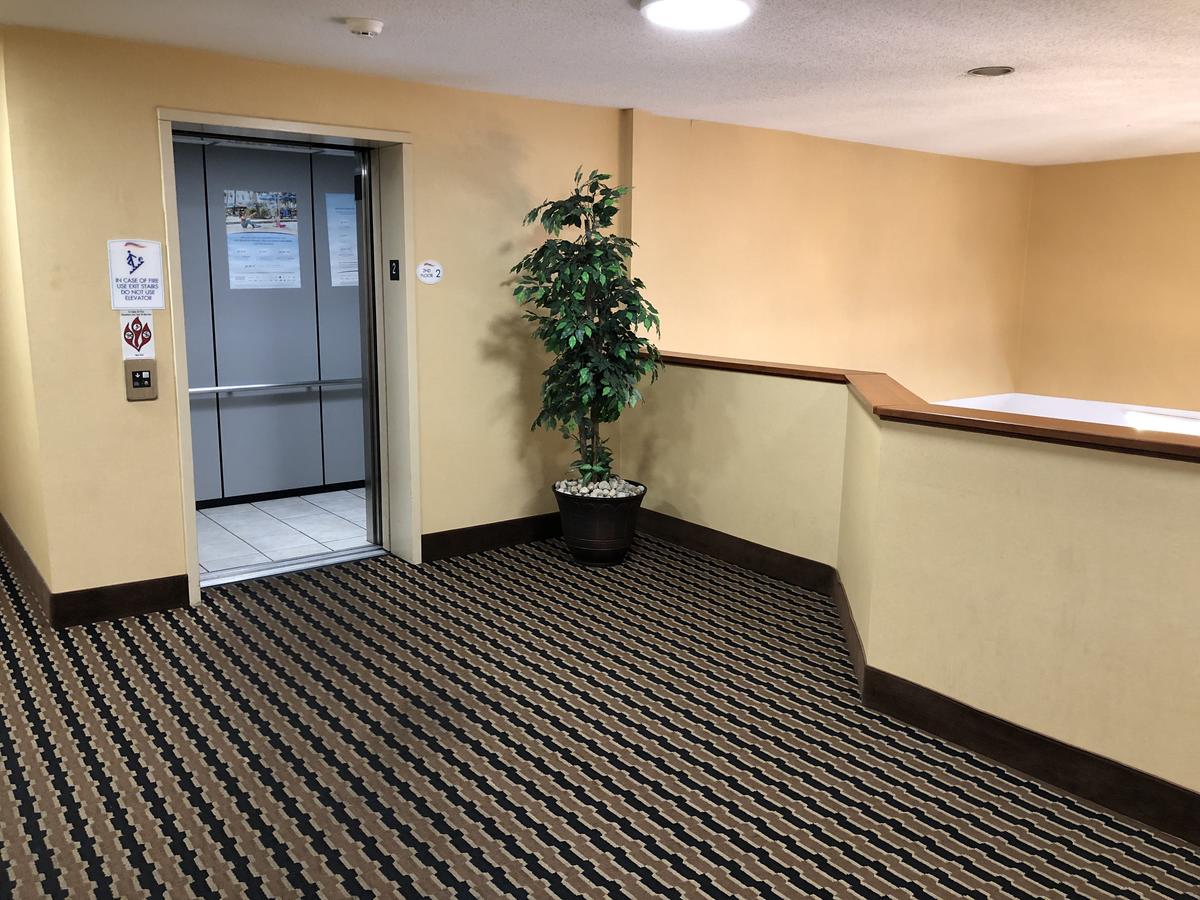 Baymont By Wyndham Fort Wayne - thumb 9