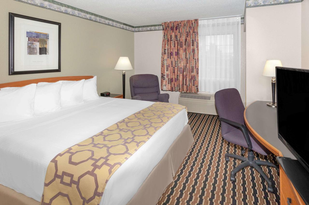 Baymont By Wyndham Fort Wayne - thumb 42