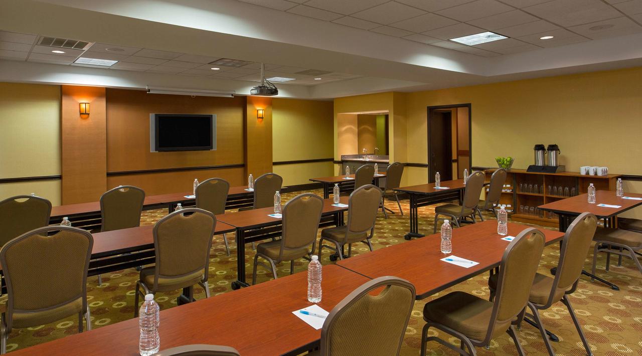 Hyatt Place Indianapolis Airport - thumb 31