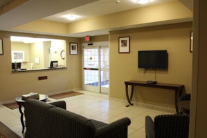 Candlewood Suites South Bend Airport