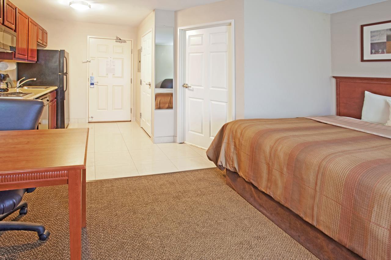 Candlewood Suites South Bend Airport - thumb 16
