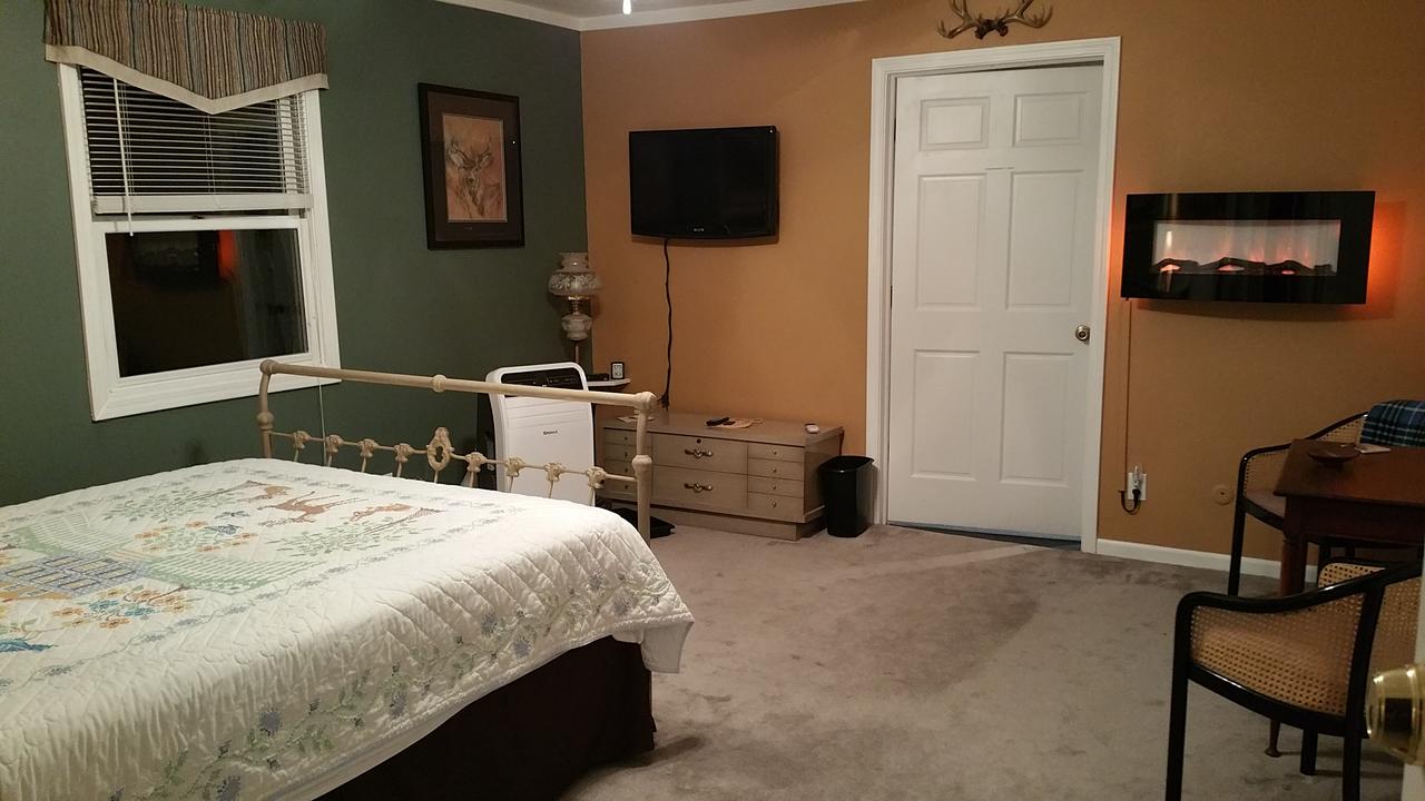 Acorn Ridge Bed And Breakfast - thumb 14