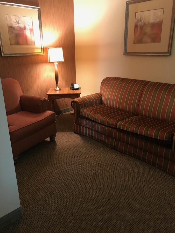 Randolph Inn And Suites - thumb 6