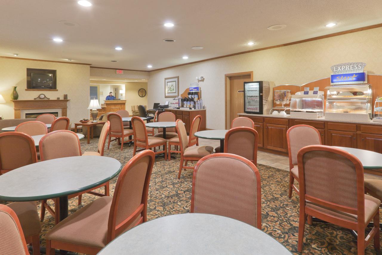 Baymont By Wyndham Portage - thumb 12