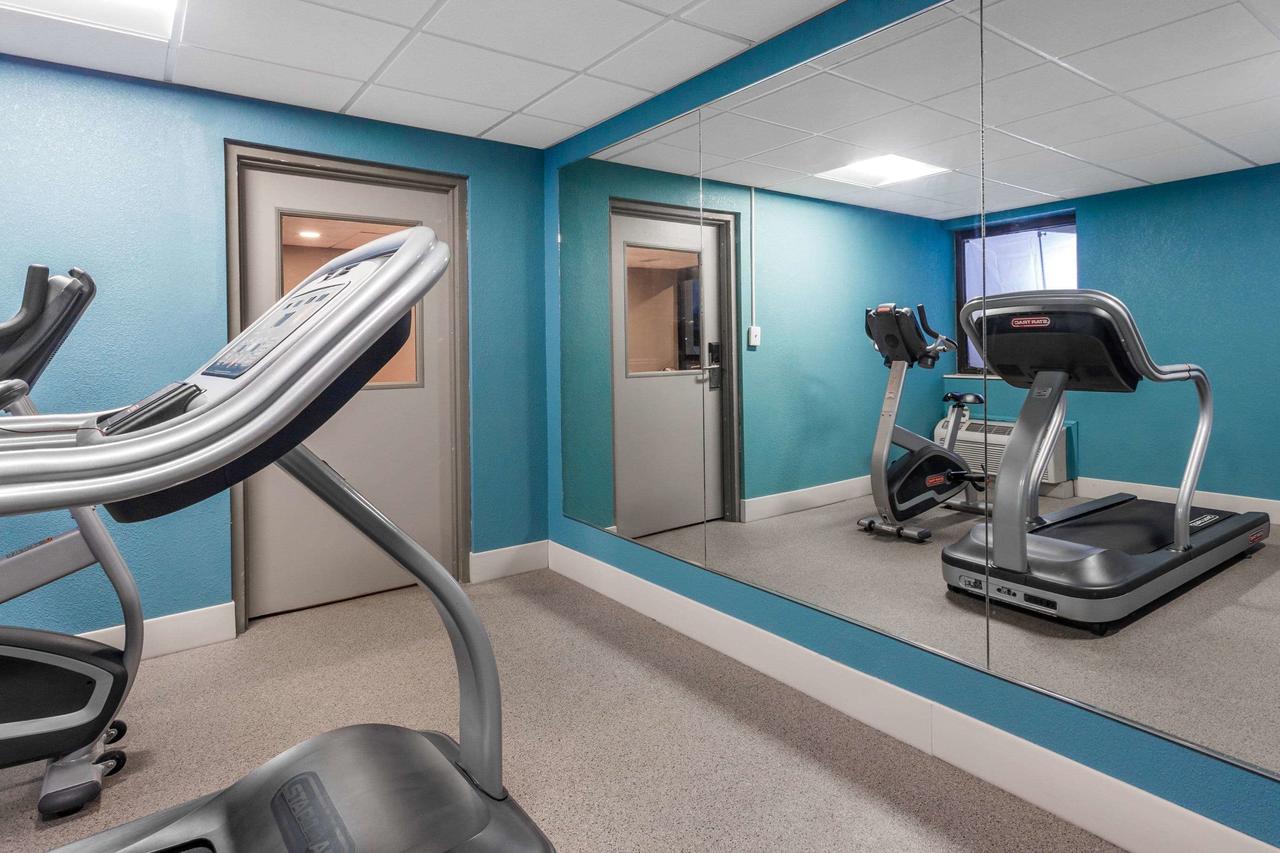 Baymont By Wyndham Terre Haute - thumb 26