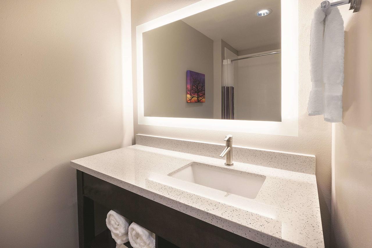La Quinta By Wyndham Terre Haute - thumb 13