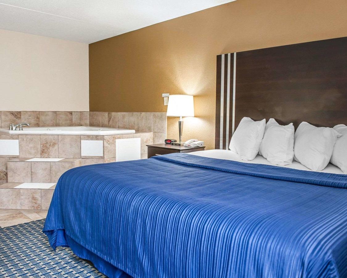Quality Inn Terre Haute University Area - thumb 3