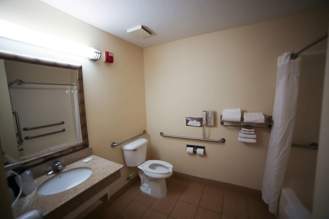 SureStay Plus Hotel By Best Western Evansville - thumb 17