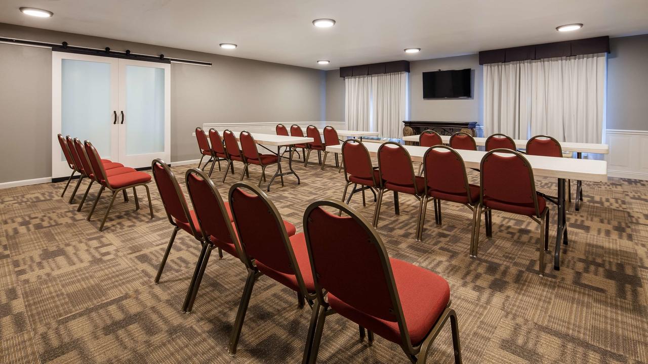 SureStay Plus Hotel By Best Western Evansville - thumb 6