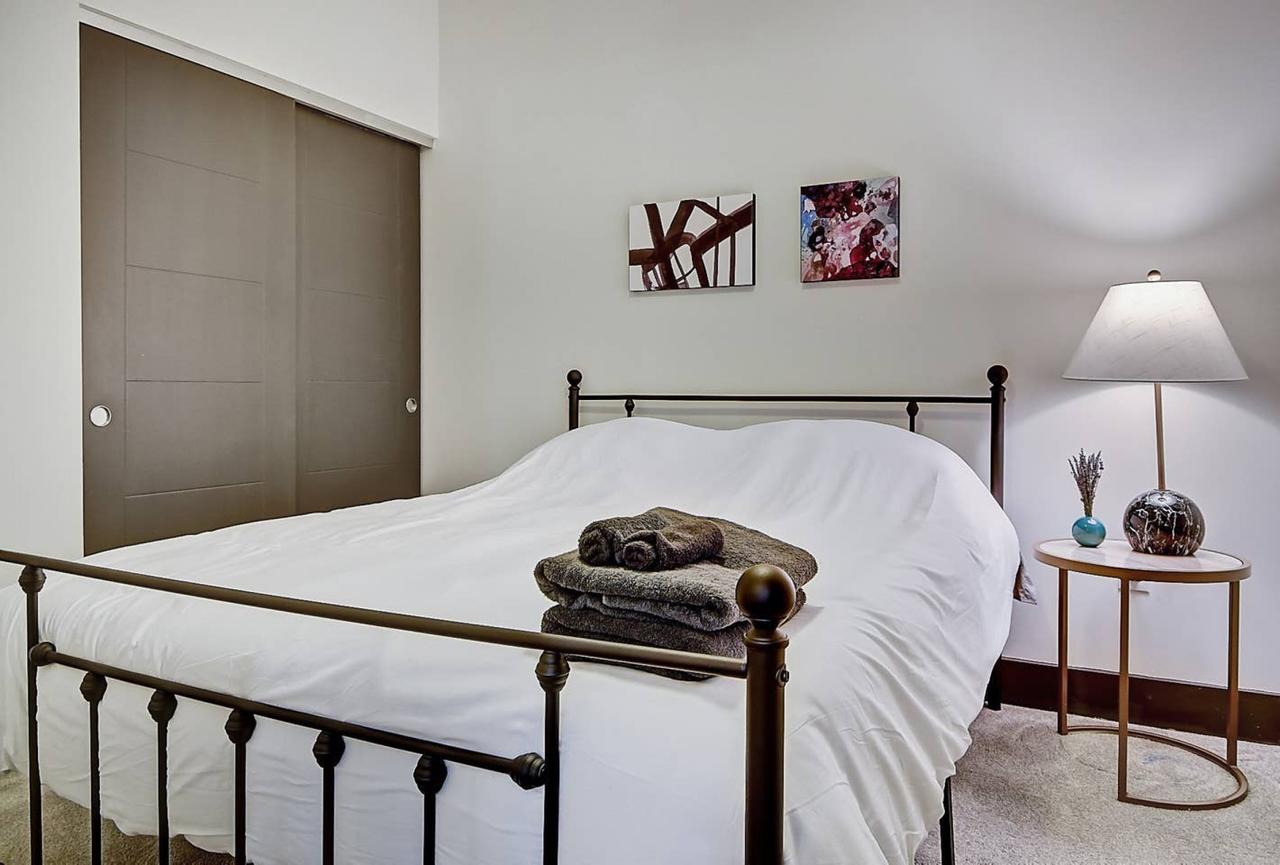 3BR Luxury Loft! Amazing Downtown Location! - thumb 12