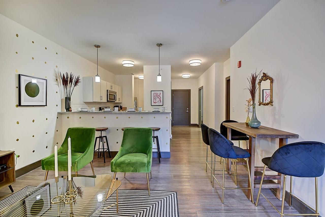 3BR Luxury Loft! Amazing Downtown Location! - thumb 14