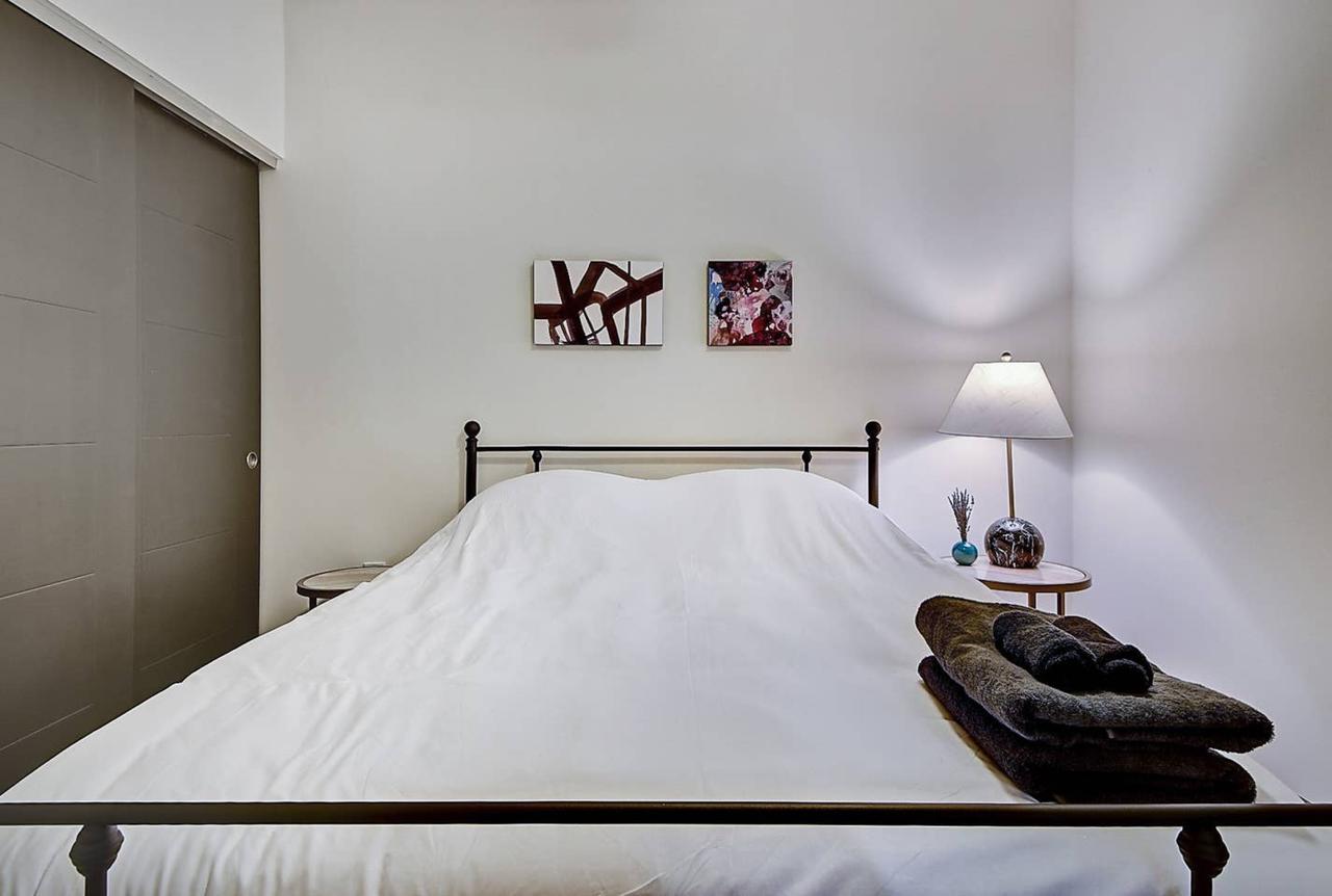 3BR Luxury Loft! Amazing Downtown Location! - thumb 25