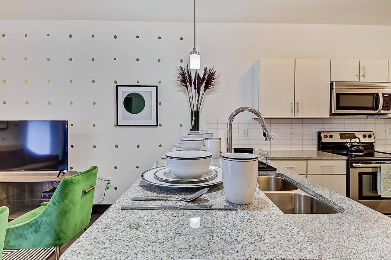 3BR Luxury Loft! Amazing Downtown Location! - thumb 7