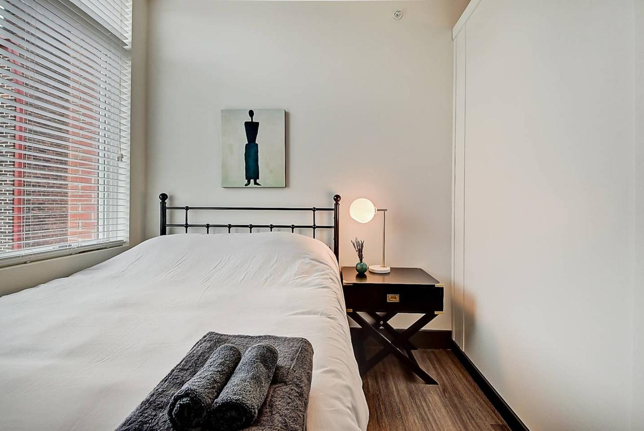 3BR Luxury Loft! Amazing Downtown Location! - thumb 13