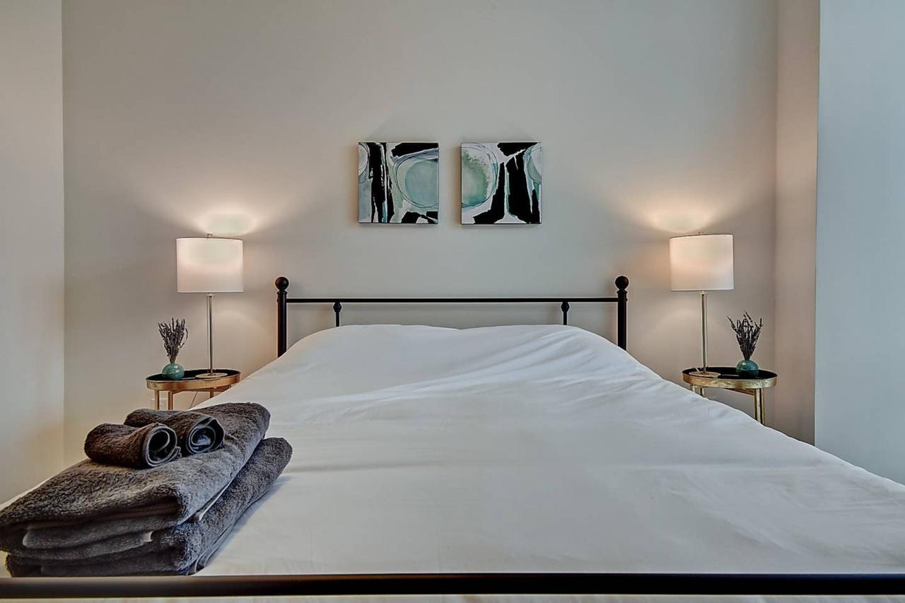 3BR Luxury Loft! Amazing Downtown Location! - thumb 11
