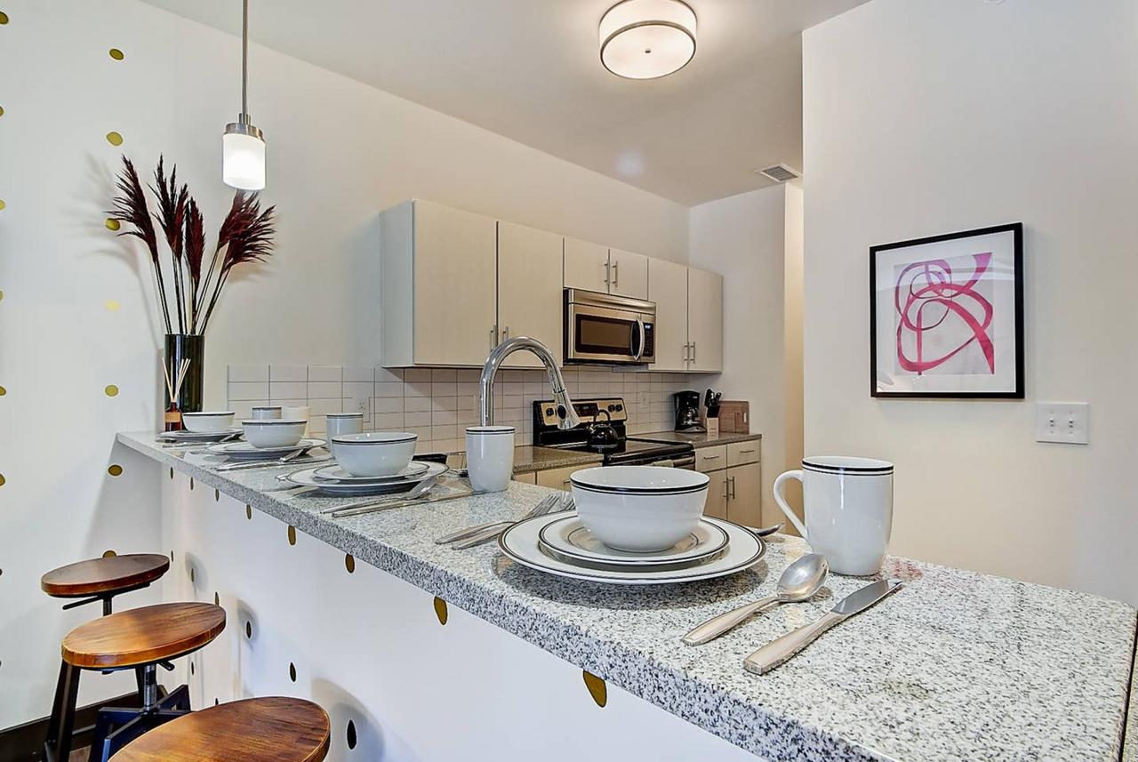 3BR Luxury Loft! Amazing Downtown Location! - thumb 15