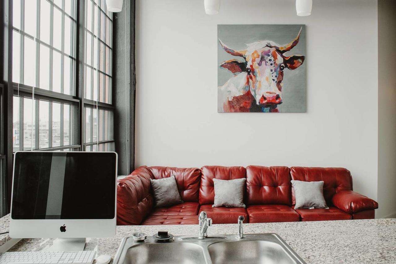 Extravagant Downtown Indy 5-Star Long Term Stay Luxury Apartment - thumb 1