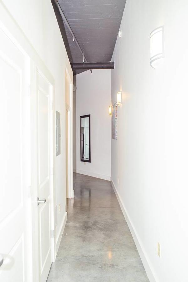 Extravagant Downtown Indy 5-Star Long Term Stay Luxury Apartment - thumb 4
