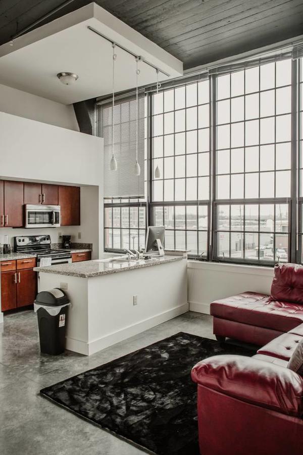 Extravagant Downtown Indy 5-Star Long Term Stay Luxury Apartment - thumb 14