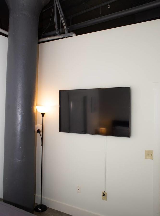 Extravagant Downtown Indy 5-Star Long Term Stay Luxury Apartment - thumb 6