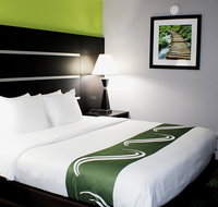 Quality Inn  Suites Bedford West - Accommodation Indiana