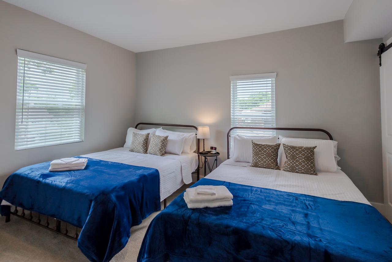 Brand New 4 Bedroom Luxury Home In Indy! - thumb 7