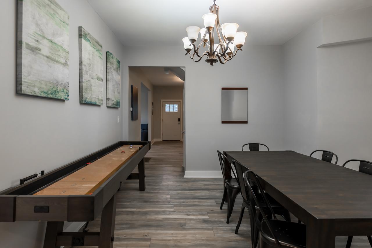 Brand New 4 Bedroom Luxury Home In Indy! - thumb 17
