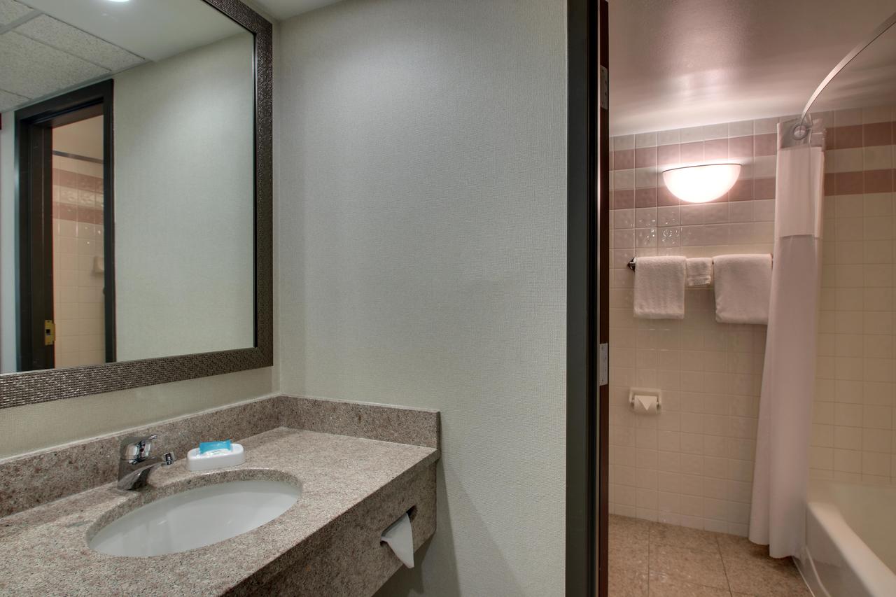 Drury Inn & Suites Evansville East - thumb 20