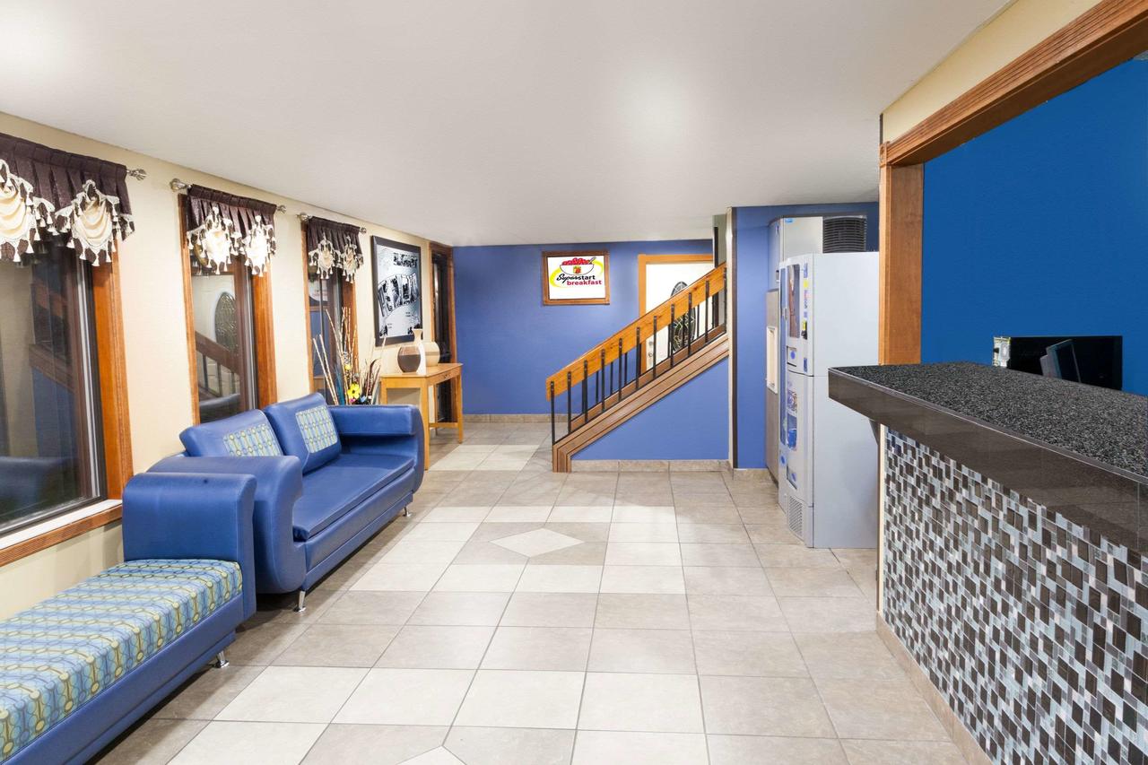 Super 8 By Wyndham Elkhart - thumb 32