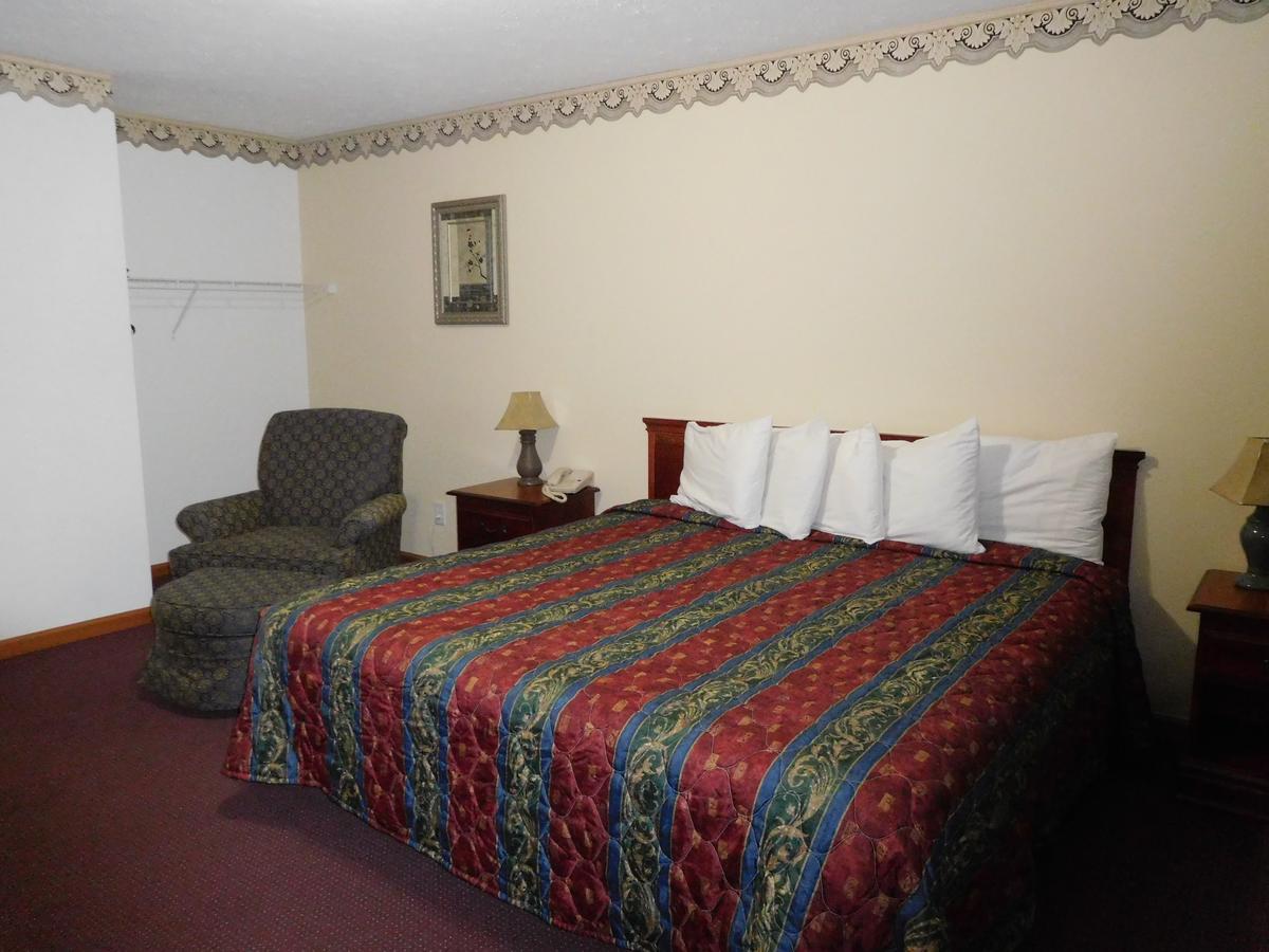 Attica Inn - thumb 29