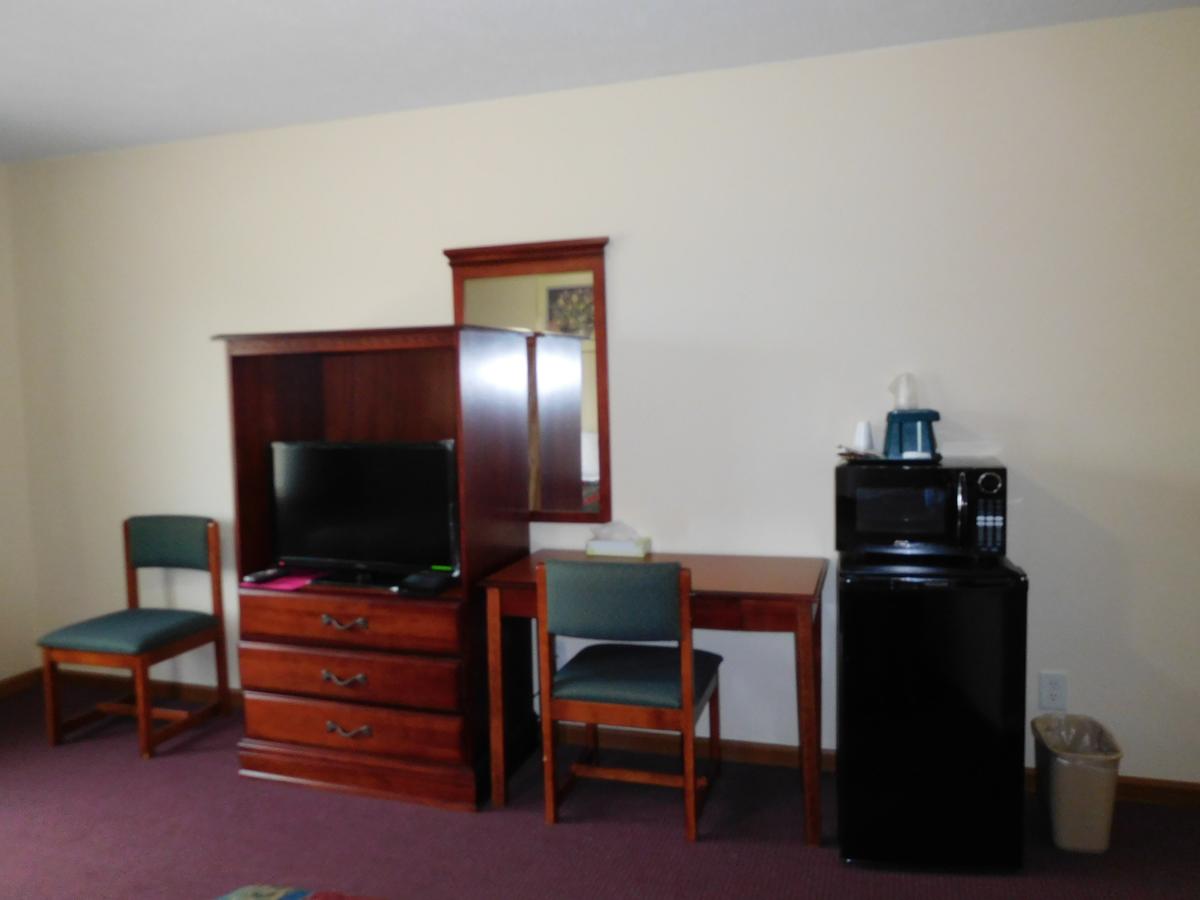 Attica Inn - thumb 27