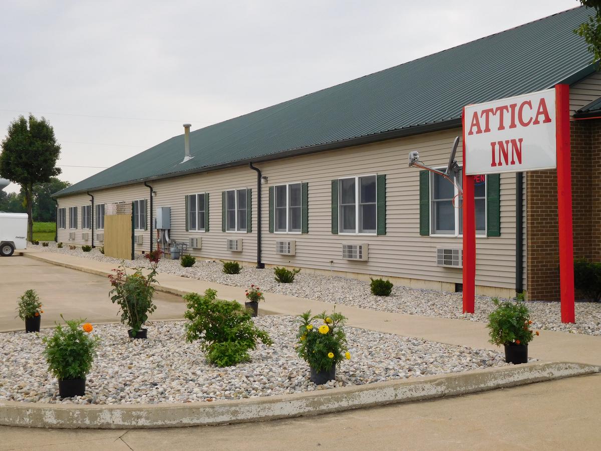 Attica Inn - thumb 11