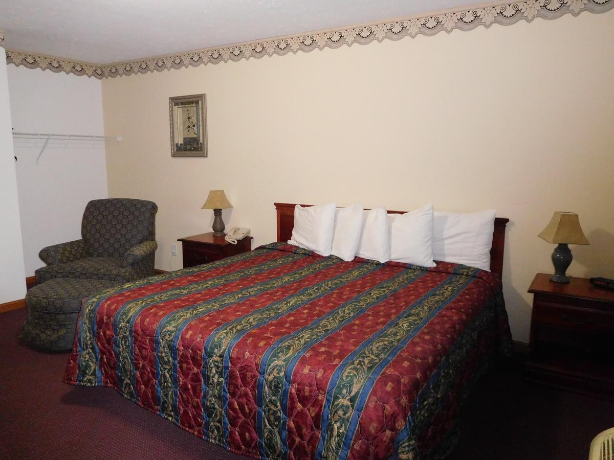 Attica Inn - thumb 30