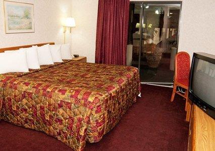 Shadeland Inn - thumb 15