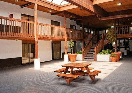 Shadeland Inn - thumb 13