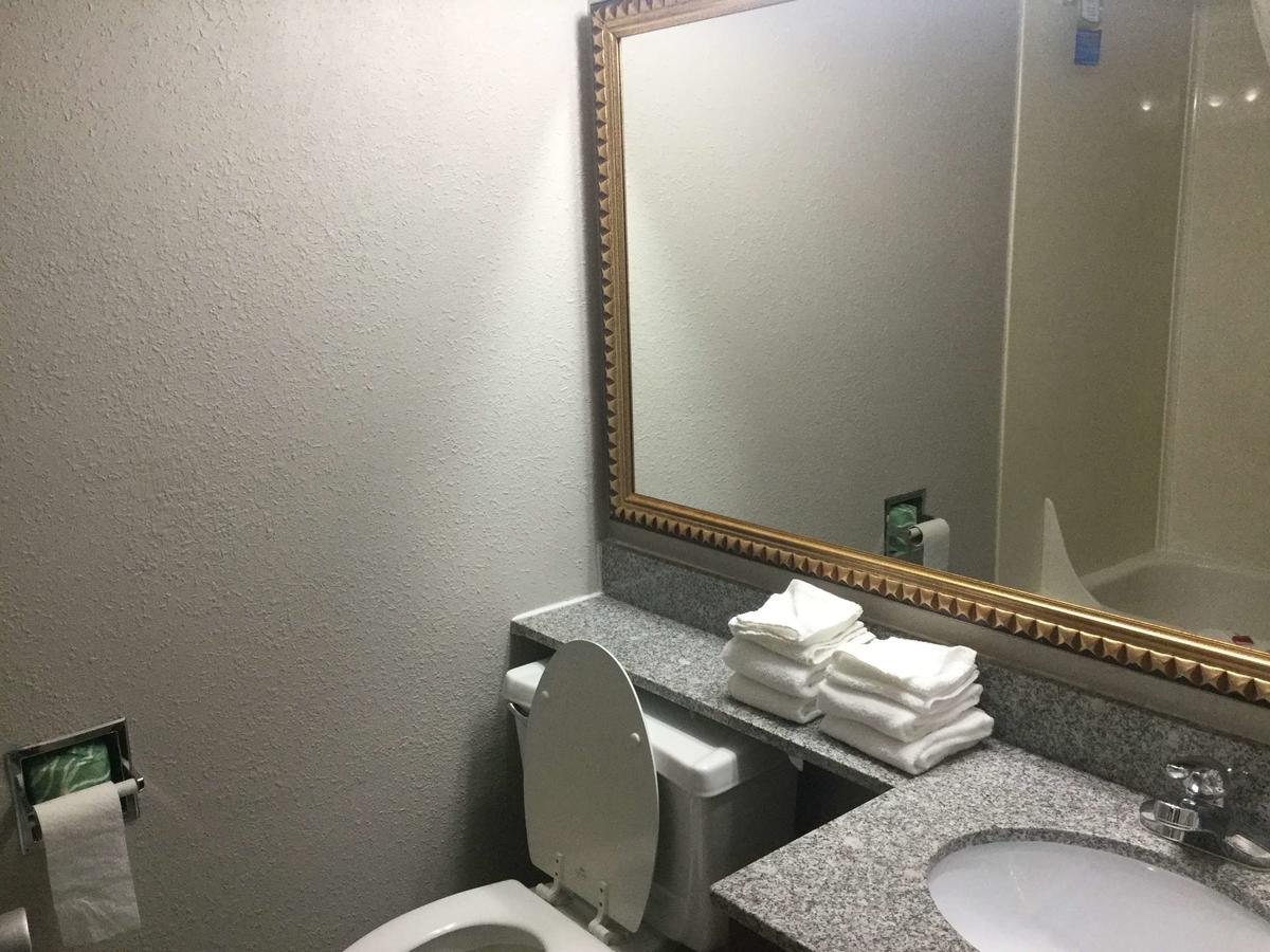 Baymont By Wyndham Michigan City - thumb 27
