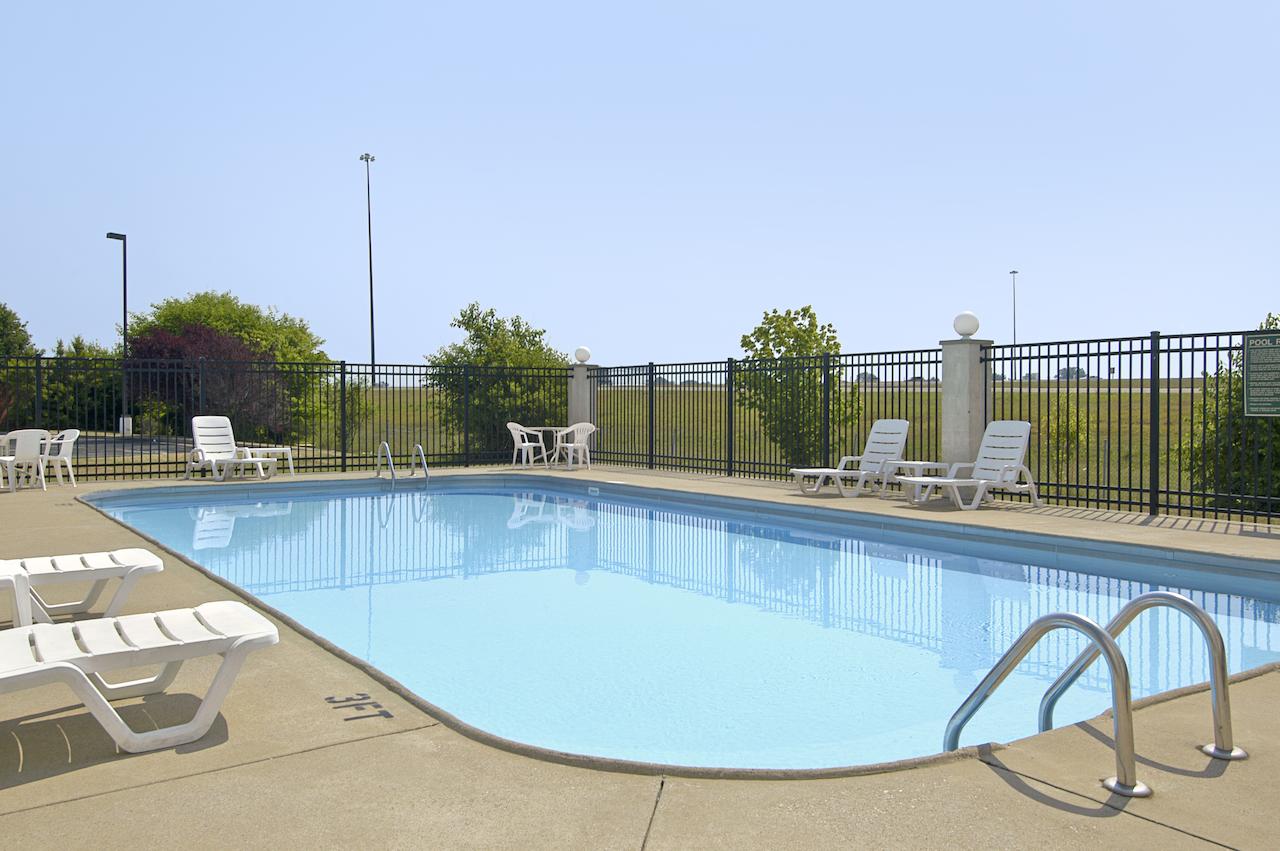 Baymont By Wyndham Evansville East - thumb 10