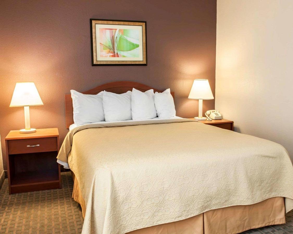 Quality Inn And Suites Indianapolis - thumb 11