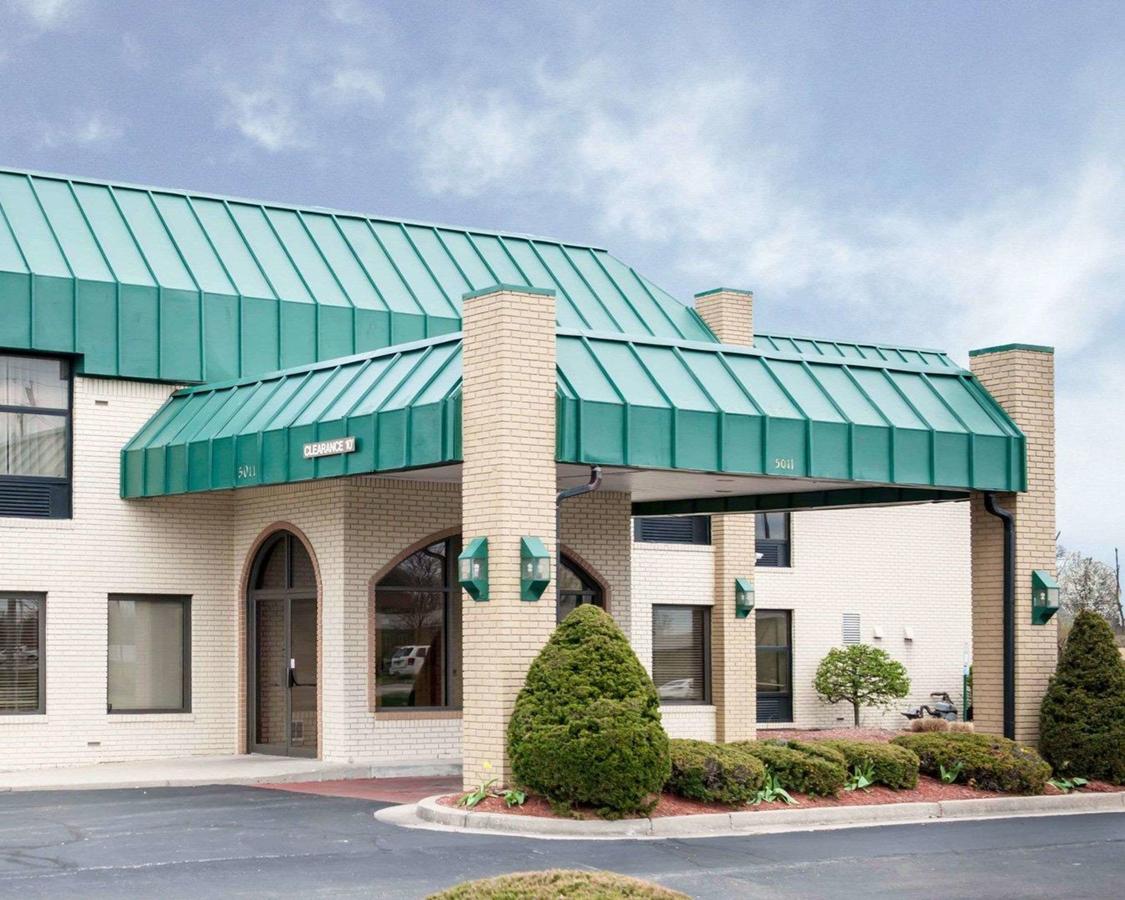 Quality Inn And Suites Indianapolis - thumb 40