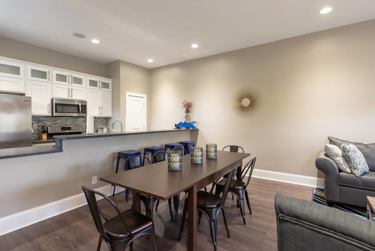 4 Bed 4 Bath Home In Indianapolis - thumb 29