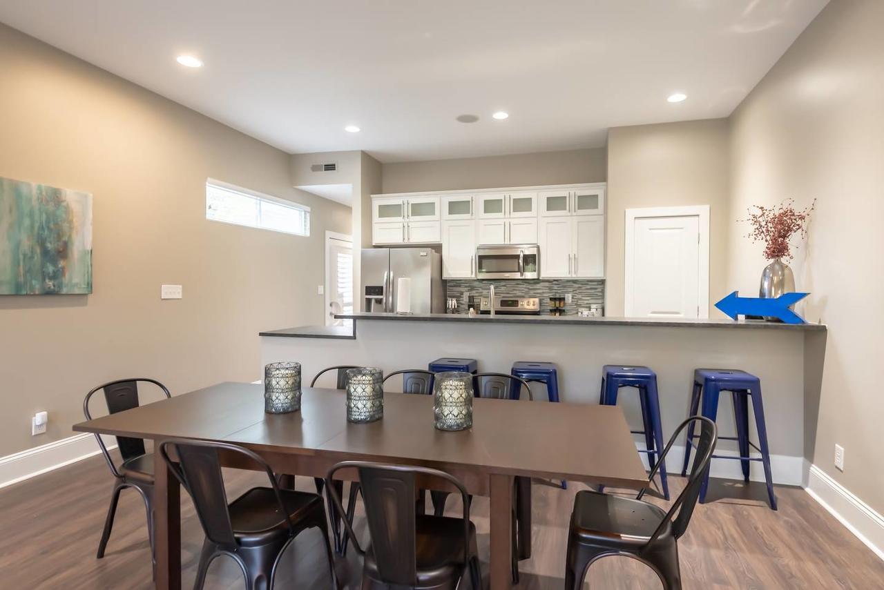 4 Bed 4 Bath Home In Indianapolis - thumb 13